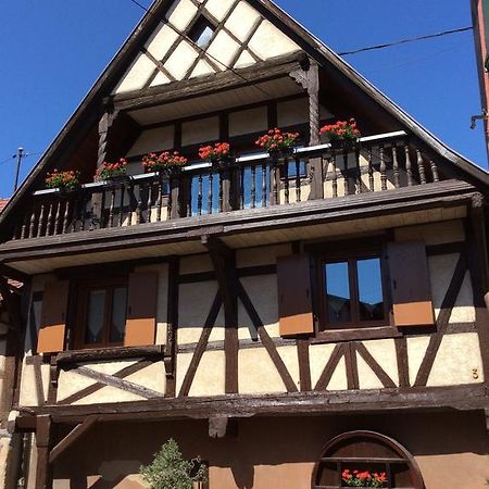 Maison A Colombage De 1602 Wintzenheim Bagian luar foto
