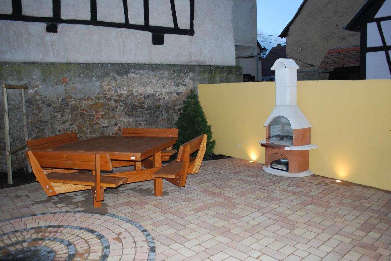Maison A Colombage De 1602 Wintzenheim Bagian luar foto